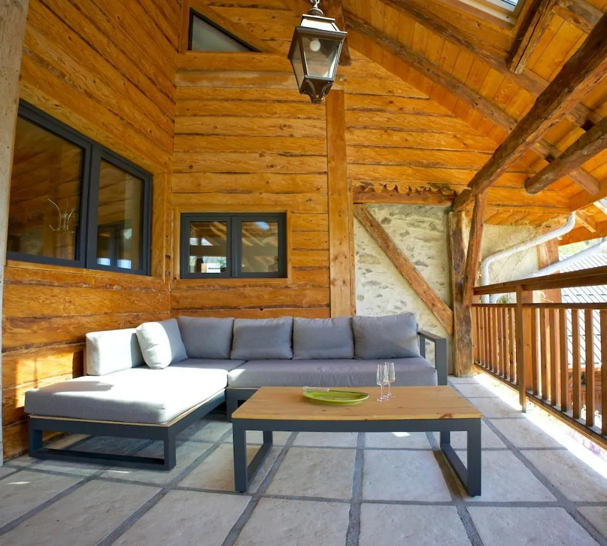 Le Chalet Des Garzons - Incroyable Vue Albertville