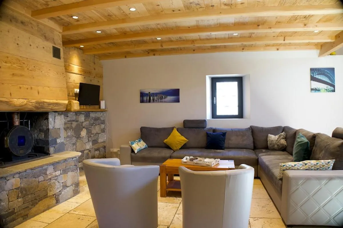 Le Chalet Des Garzons - Incroyable Vue Albertville